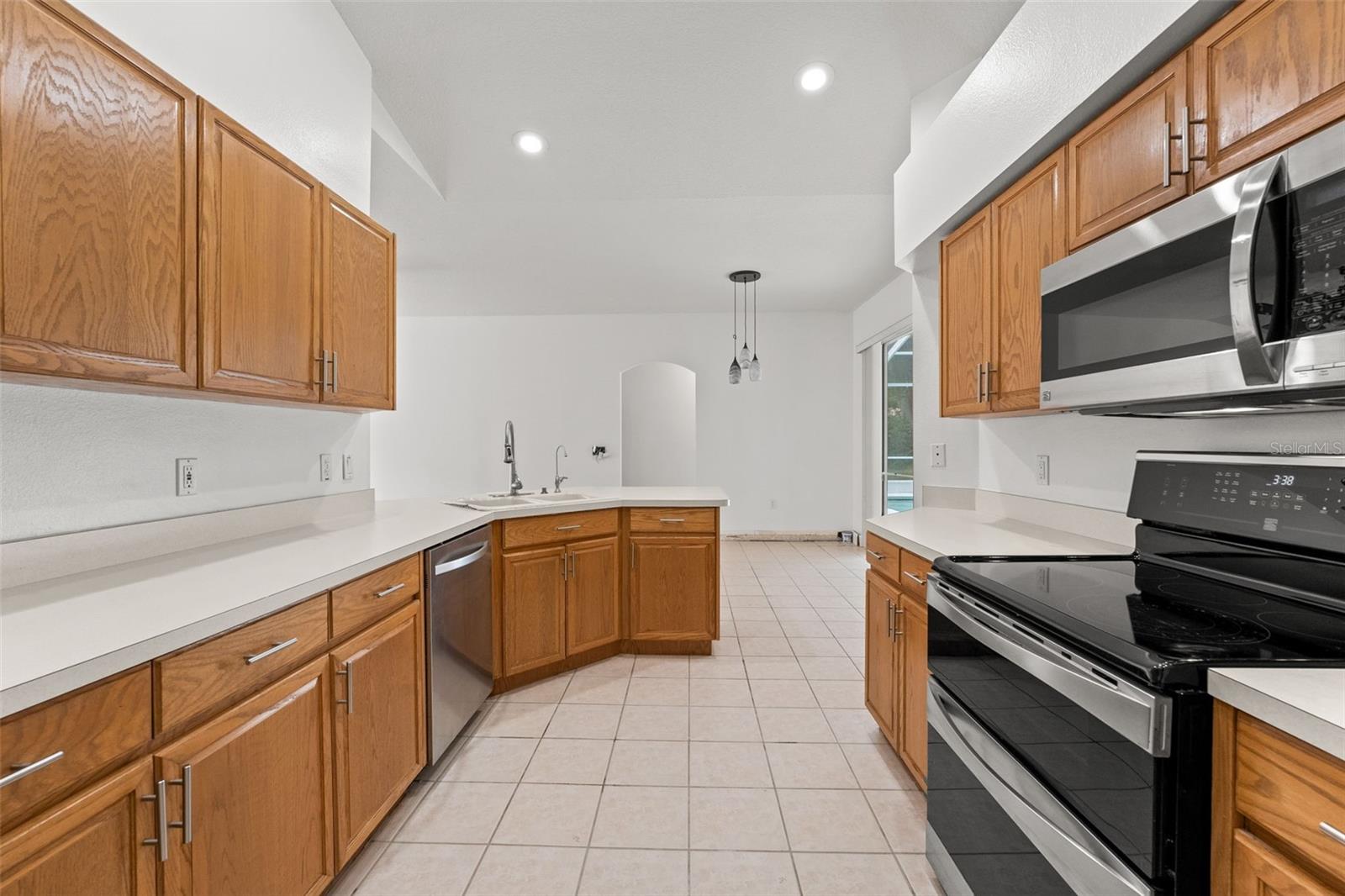 Image 26 of 53 For 10208 Thicket Point Way