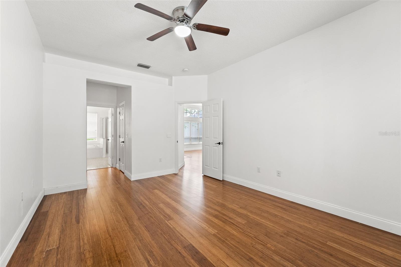 Image 28 of 53 For 10208 Thicket Point Way