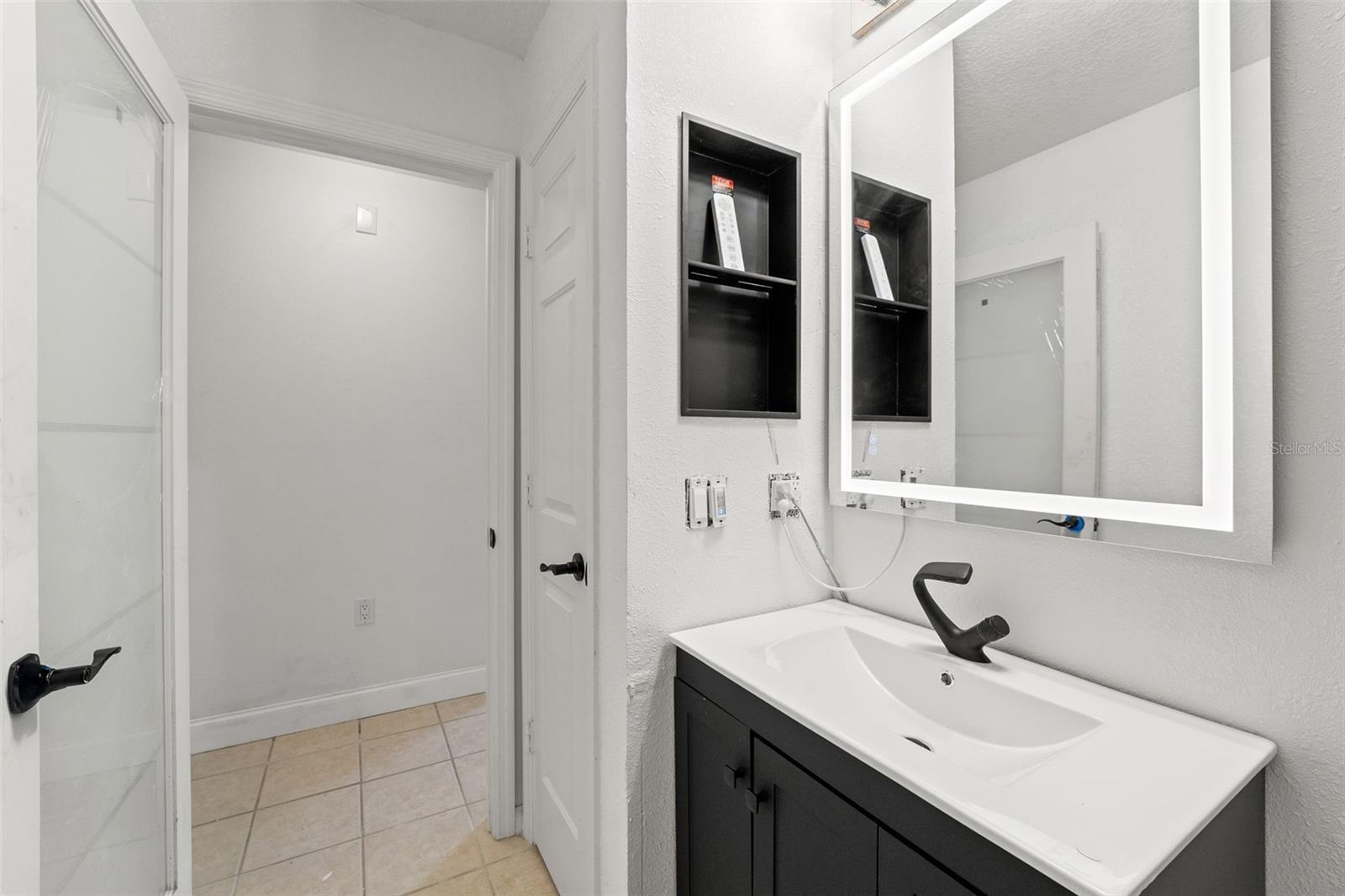 Image 29 of 53 For 10208 Thicket Point Way