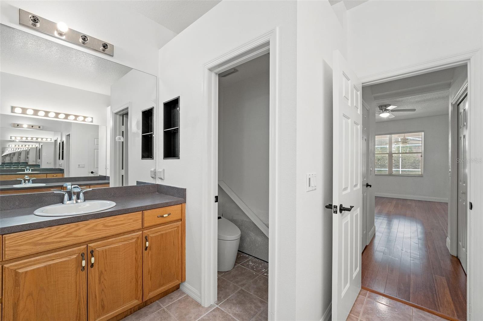 Image 37 of 53 For 10208 Thicket Point Way