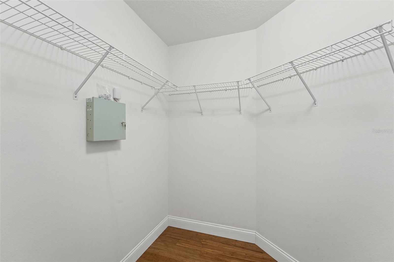 Image 39 of 53 For 10208 Thicket Point Way