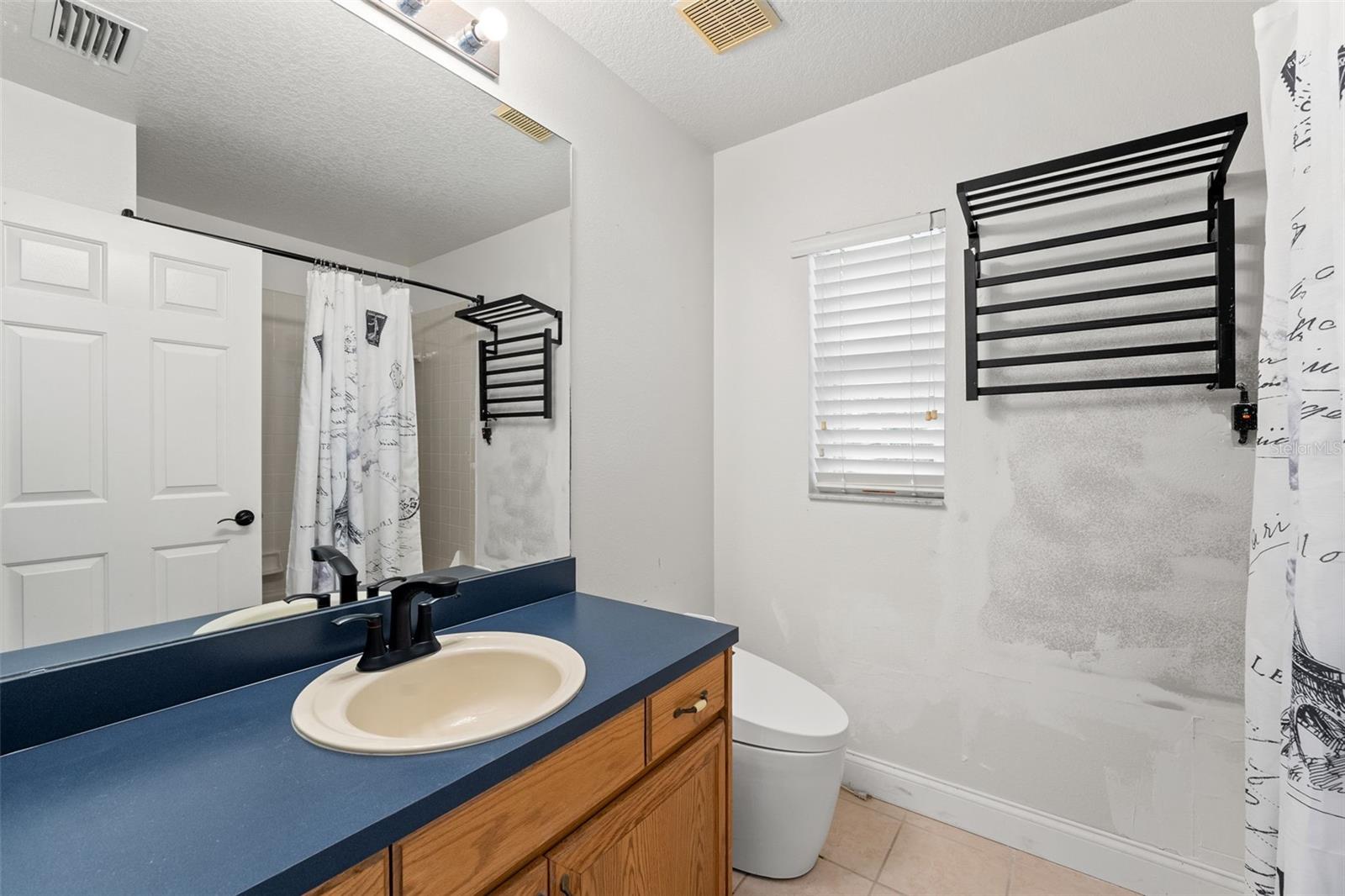 Image 43 of 53 For 10208 Thicket Point Way