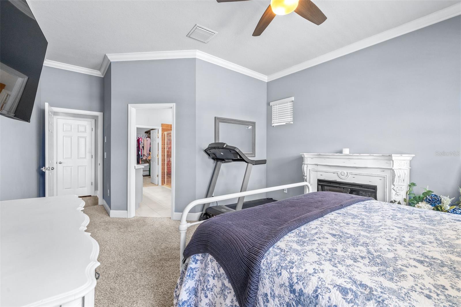 Image 34 of 69 For 16405 Lucia Gardens Lane