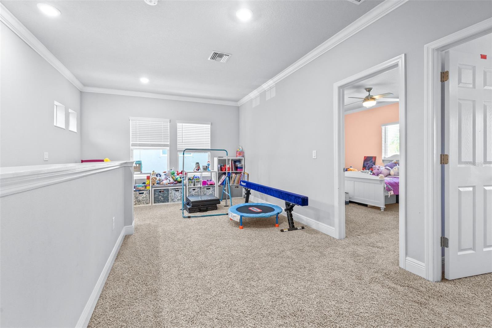 Image 38 of 69 For 16405 Lucia Gardens Lane