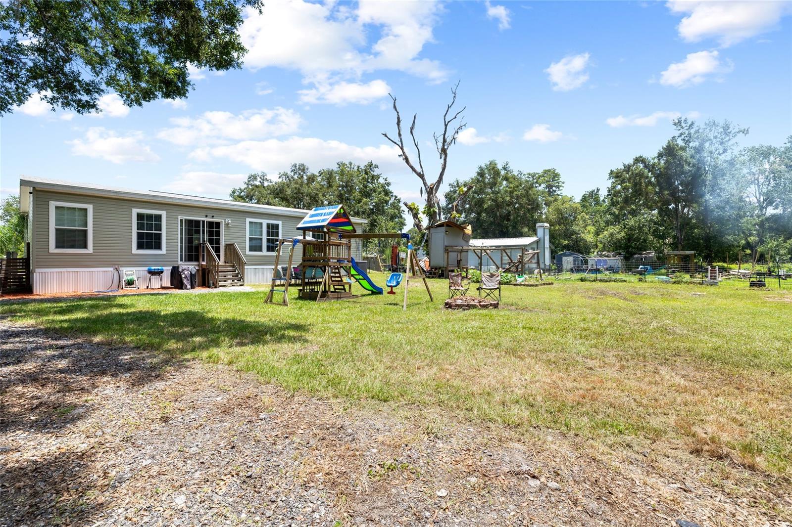 Listing photo id 25 for 6415 Mangrove Drive