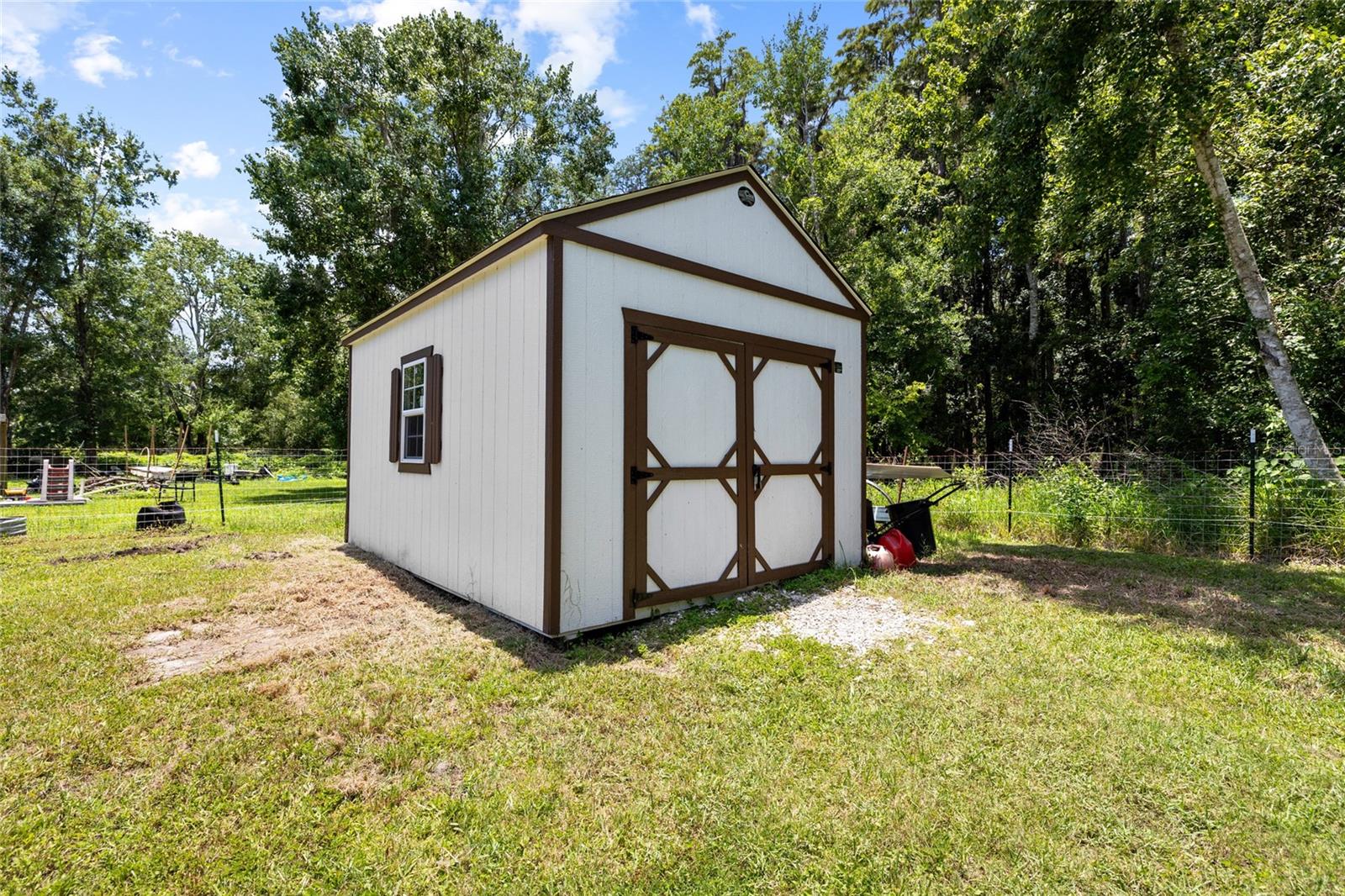 Listing photo id 31 for 6415 Mangrove Drive