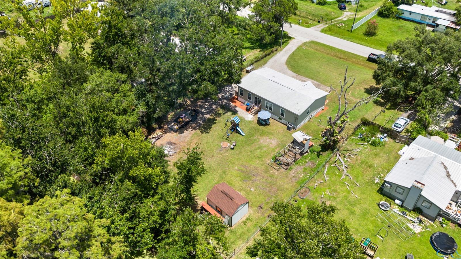 Listing photo id 35 for 6415 Mangrove Drive