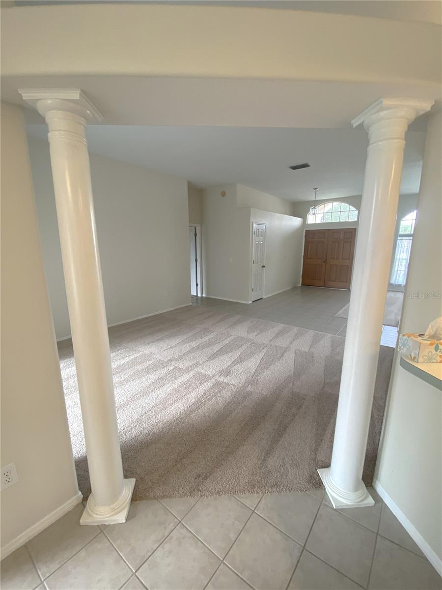 Image 5 of 13 For 18502 Enclave Place