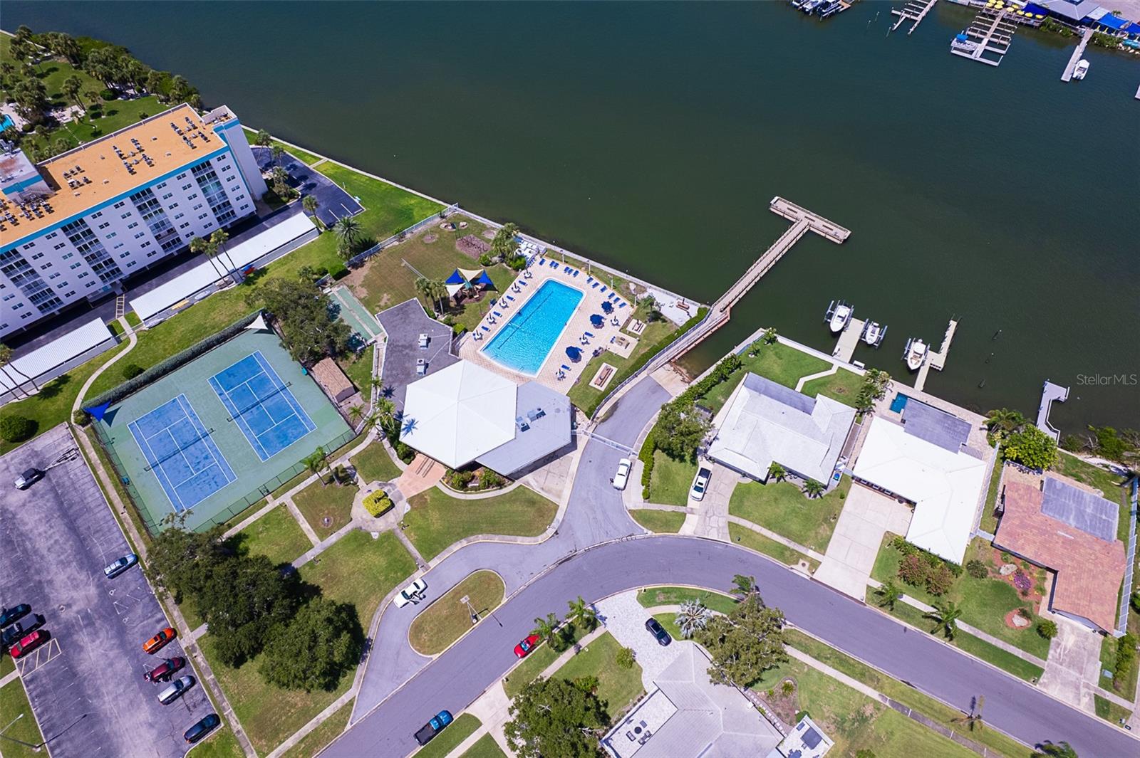 Image 50 of 57 For 14872 Crown Drive