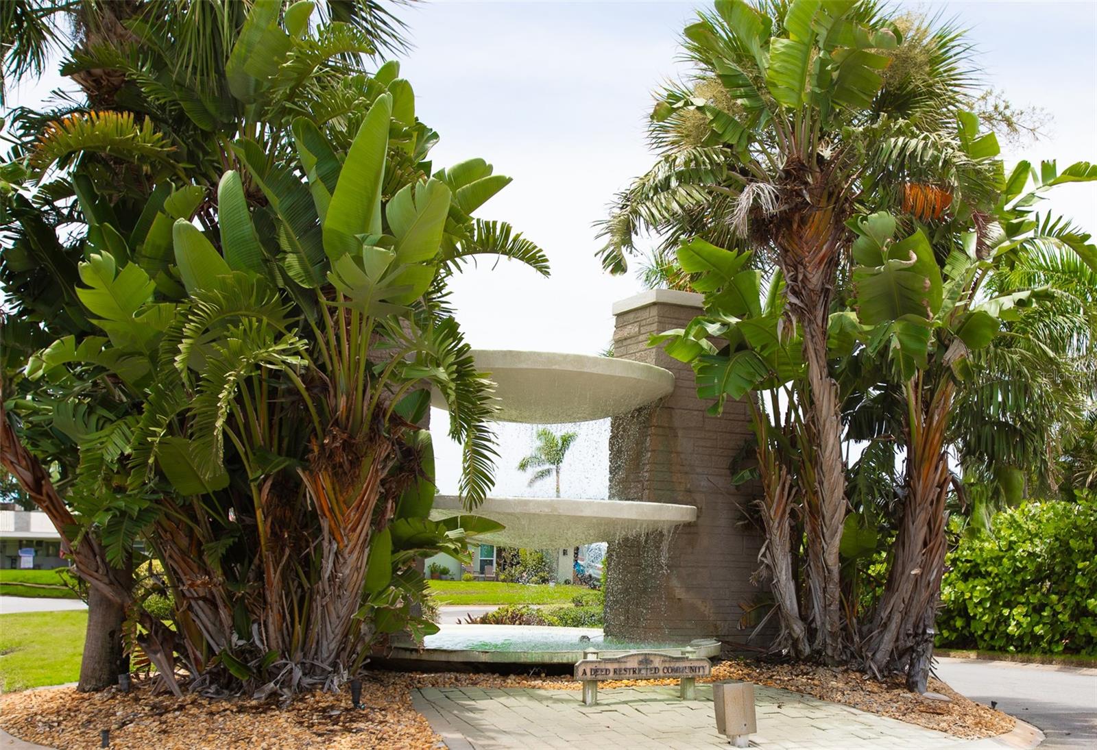 Image 53 of 57 For 14872 Crown Drive