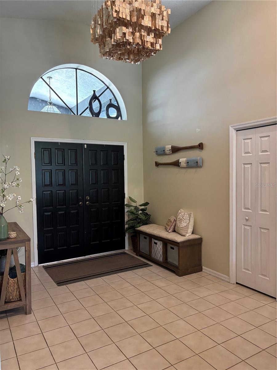 Image 3 of 44 For 1014 Bramblewood Court