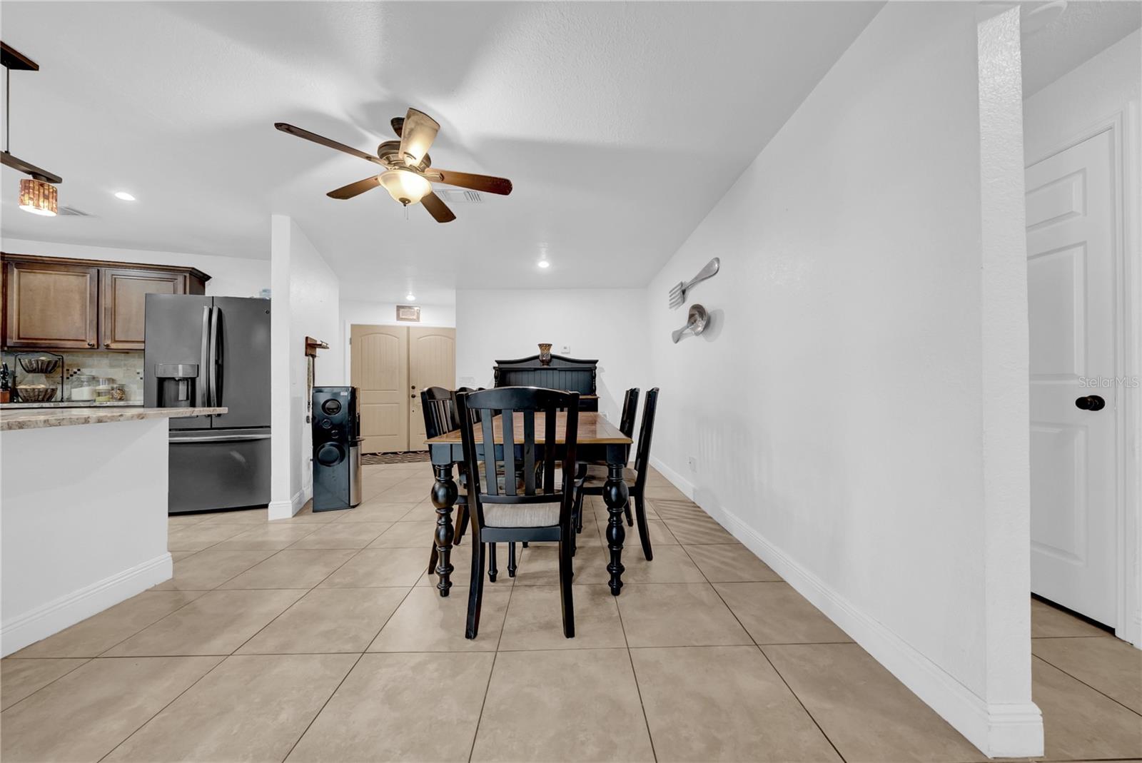 Listing photo id 16 for 12402 84th Way