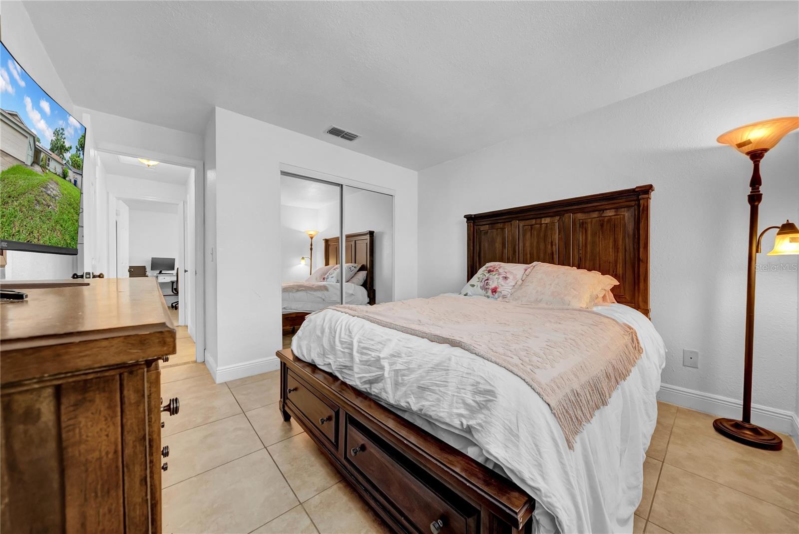 Listing photo id 30 for 12402 84th Way