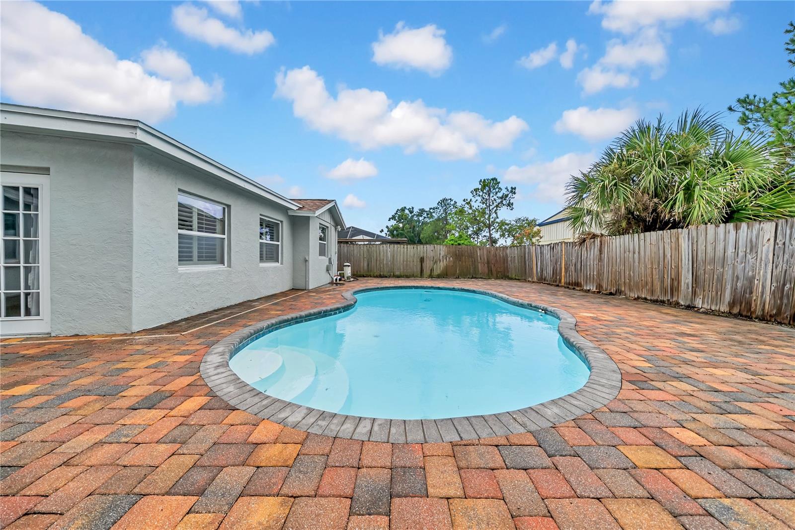 Listing photo id 37 for 12402 84th Way