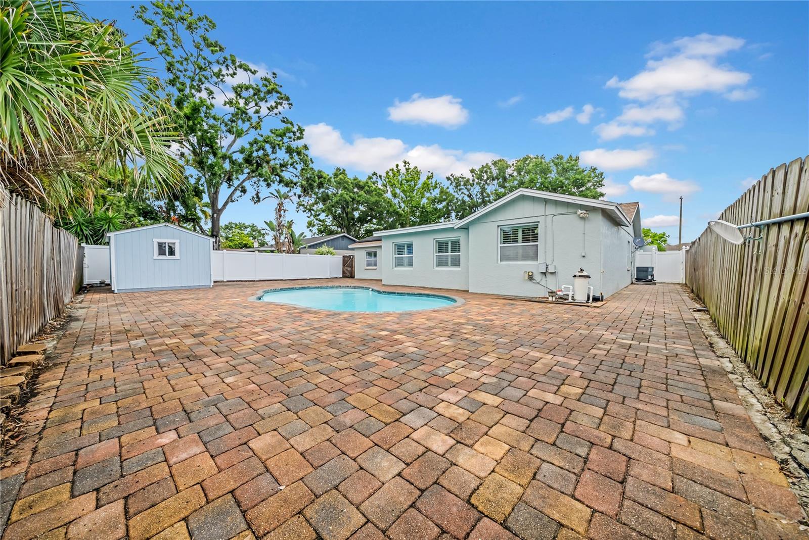 Listing photo id 44 for 12402 84th Way