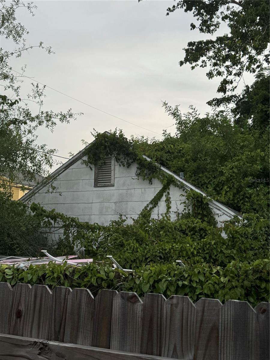 Image 4 of 8 For 600 38th Avenue N