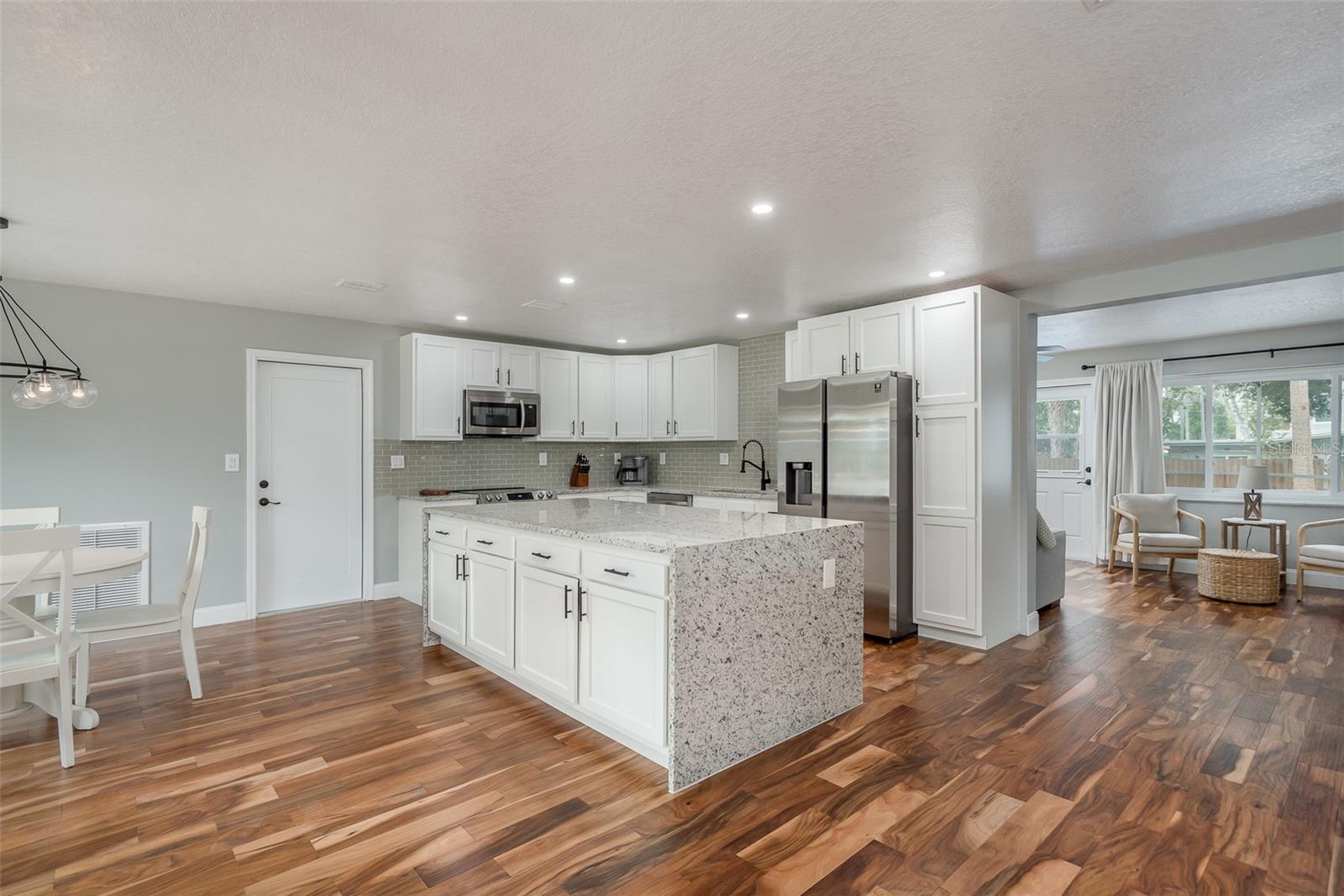 Image 2 of 11 For 1762 Bayshore Boulevard