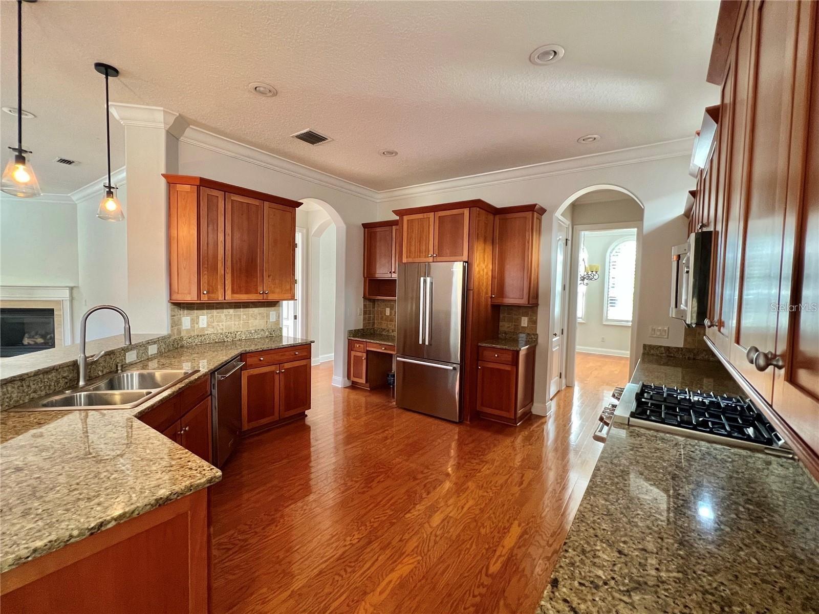 Image 3 of 14 For 3301 Fielder Street