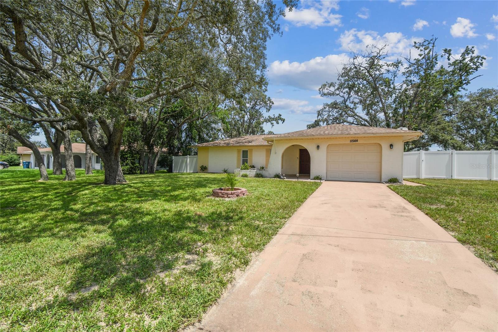 Image 41 of 43 For 11544 Linden Drive