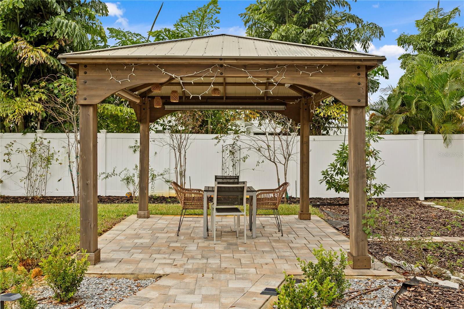 Image 46 of 53 For 2407 Lois Avenue