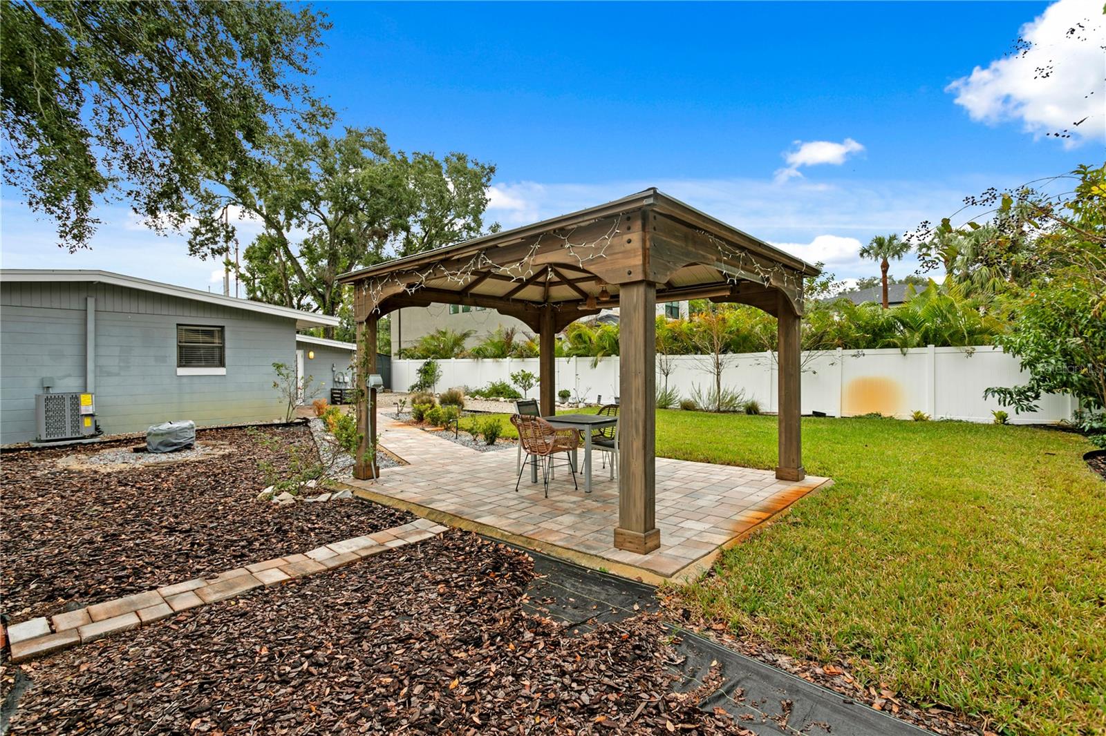 Image 47 of 53 For 2407 Lois Avenue