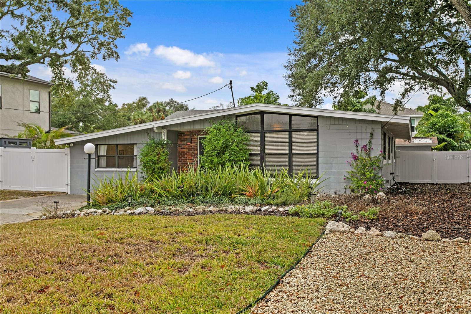 Image 50 of 53 For 2407 Lois Avenue