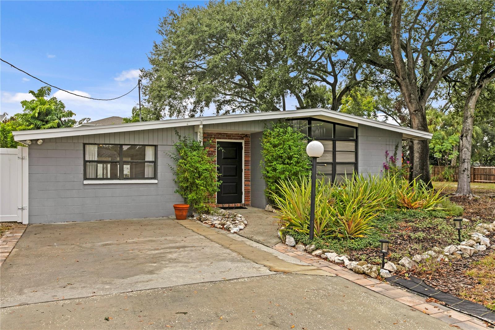 Image 53 of 53 For 2407 Lois Avenue