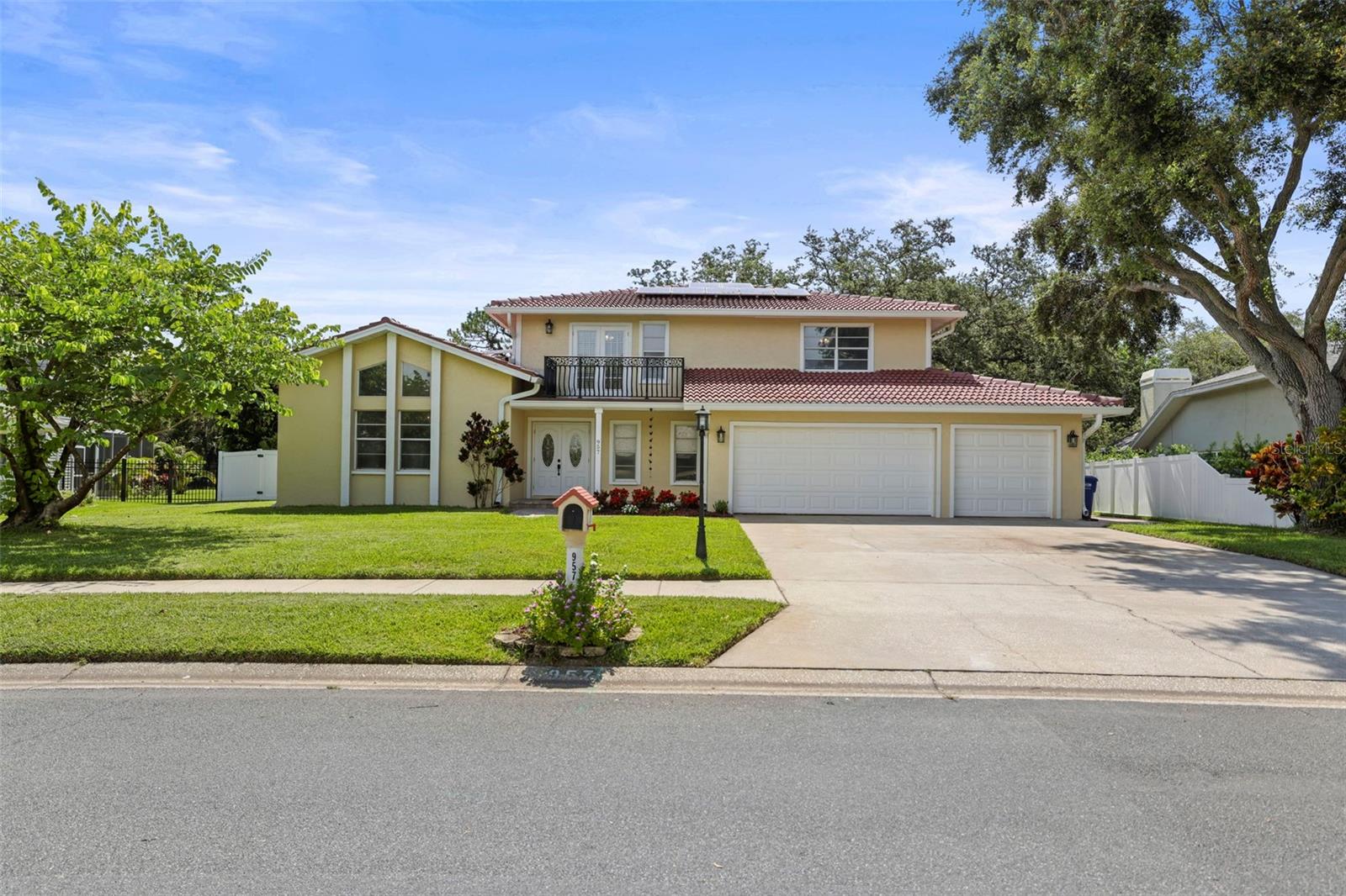 Details for 957 Weathersfield Drive, DUNEDIN, FL 34698