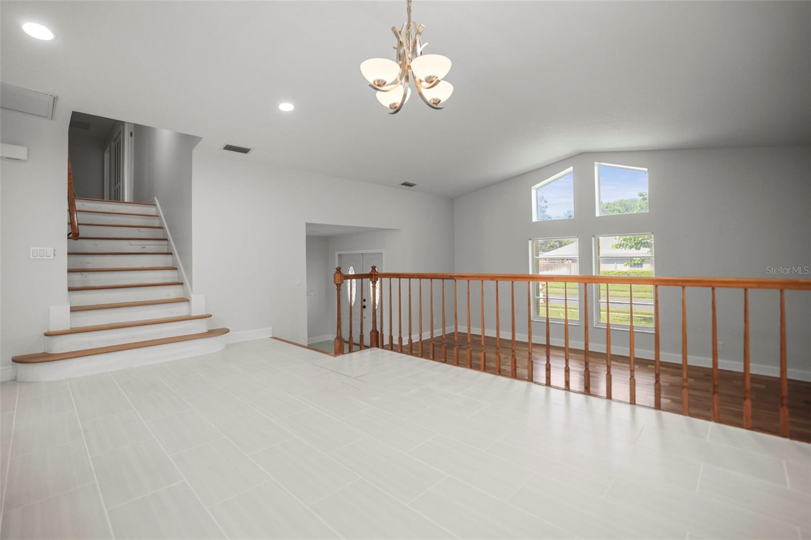 Image 40 of 51 For 957 Weathersfield Drive