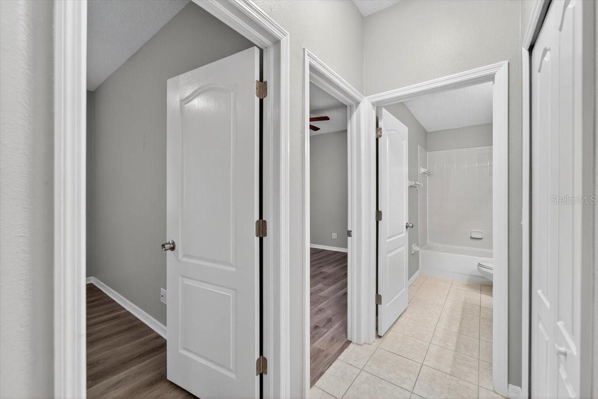 Image 18 of 33 For 306 Red Elm Place