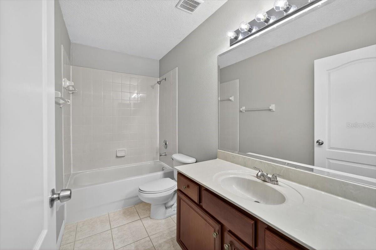 Image 21 of 33 For 306 Red Elm Place