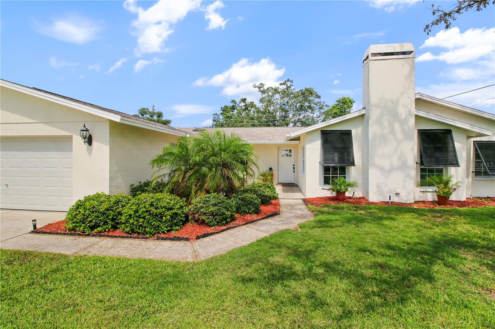 Details for 8785 Wildwood Lane, SEMINOLE, FL 33776