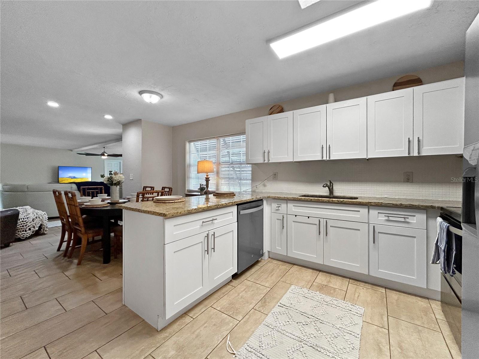 Image 13 of 50 For 8785 Wildwood Lane