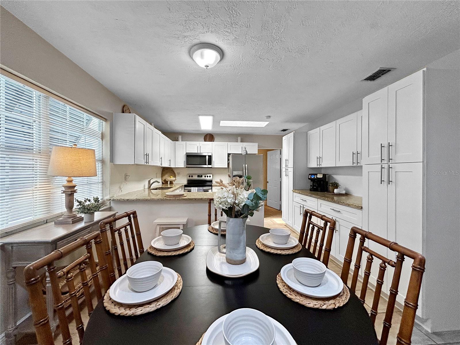 Image 19 of 50 For 8785 Wildwood Lane