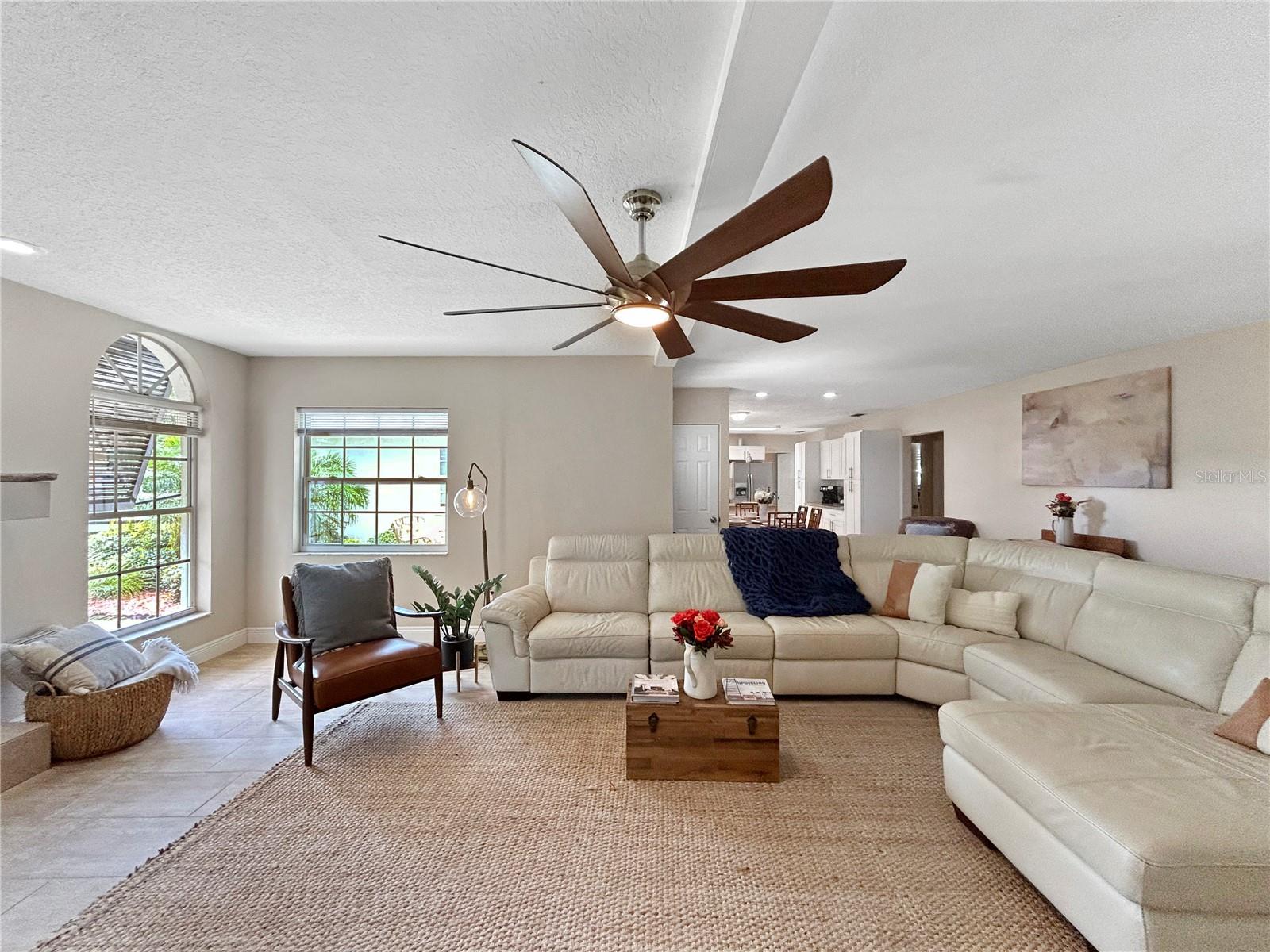 Image 22 of 50 For 8785 Wildwood Lane