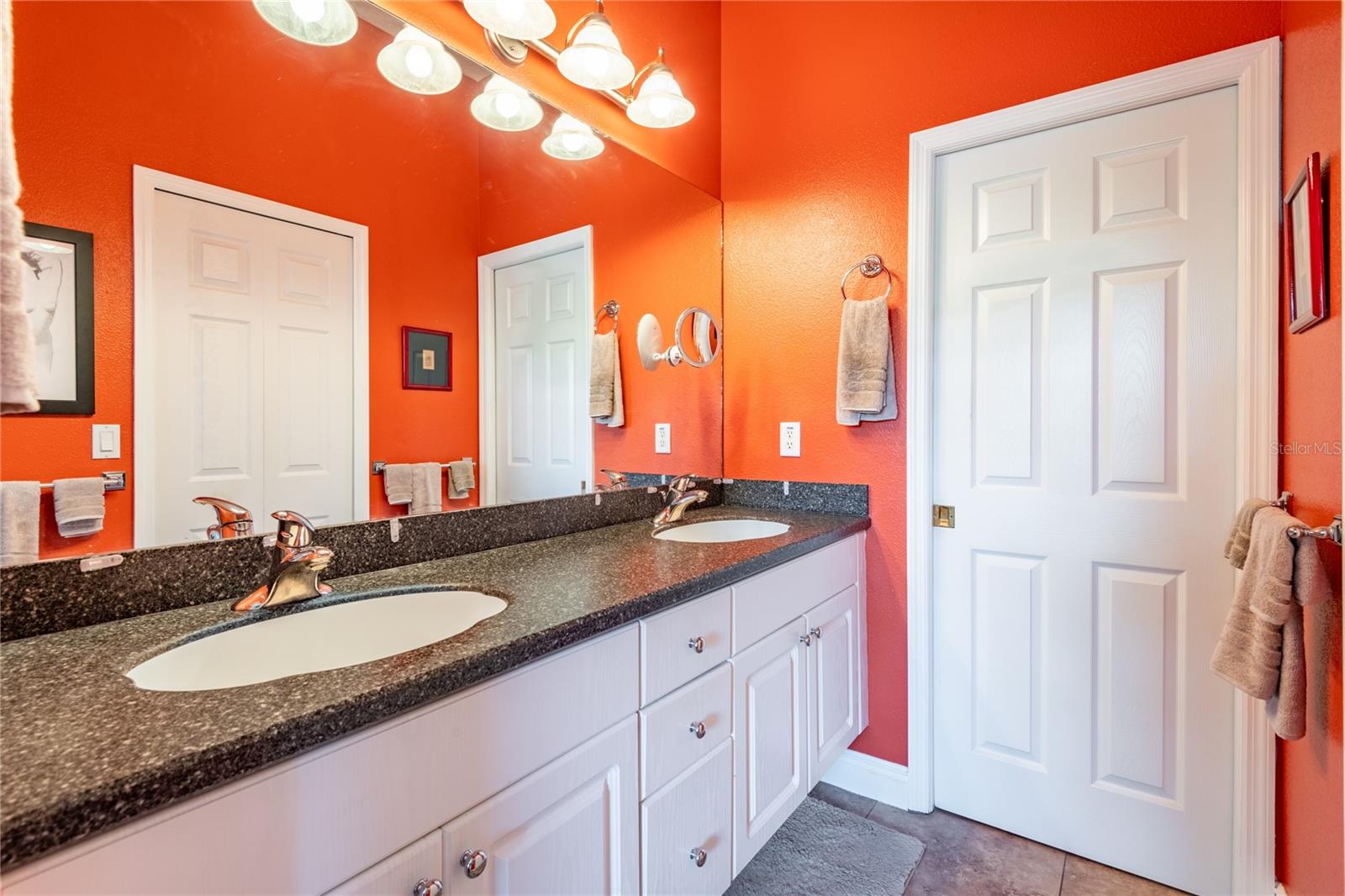 Image 22 of 25 For 21032 Picasso Court K201