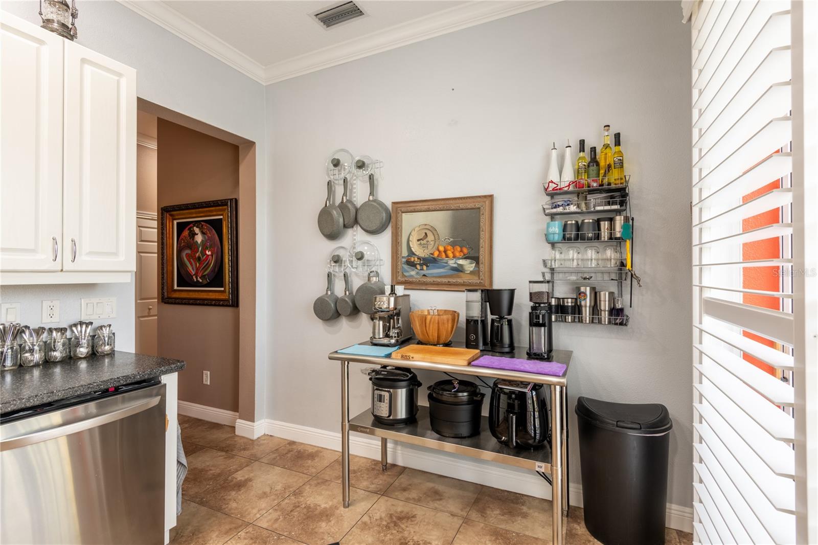 Image 9 of 25 For 21032 Picasso Court K201