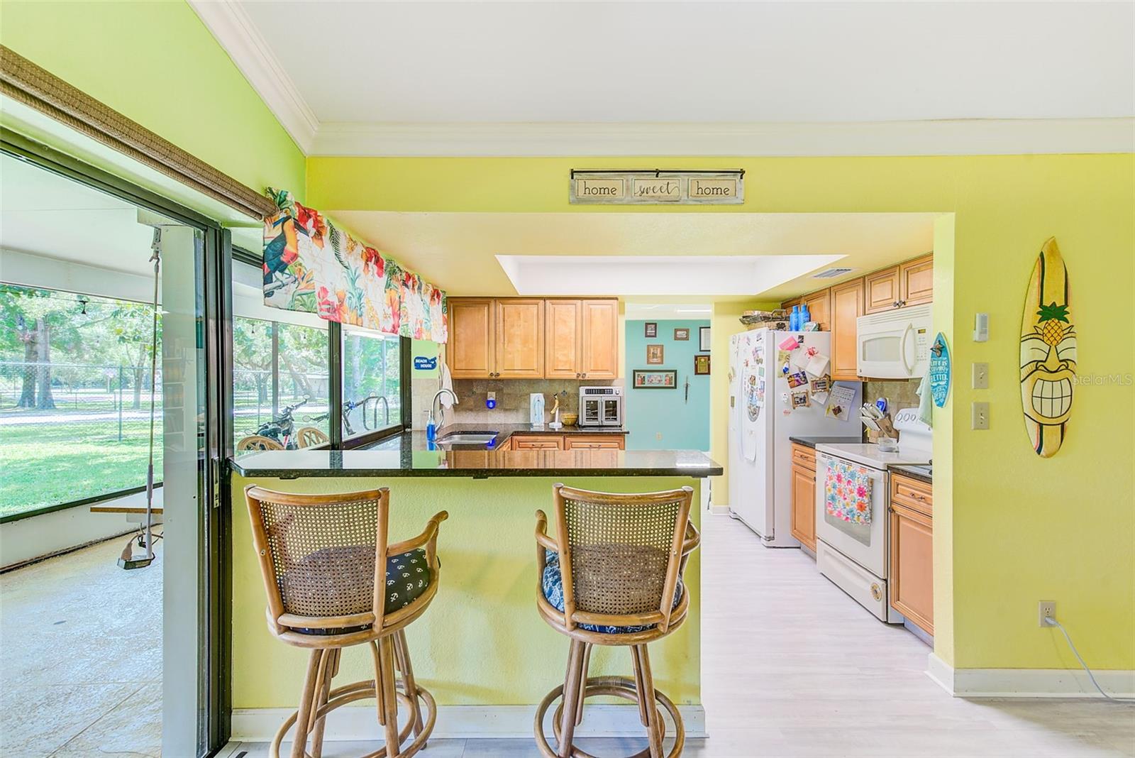 Listing photo id 12 for 3104 Hillside Lane