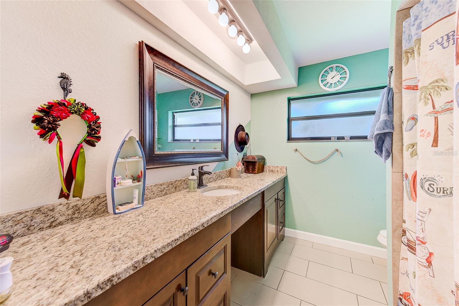 Listing photo id 23 for 3104 Hillside Lane