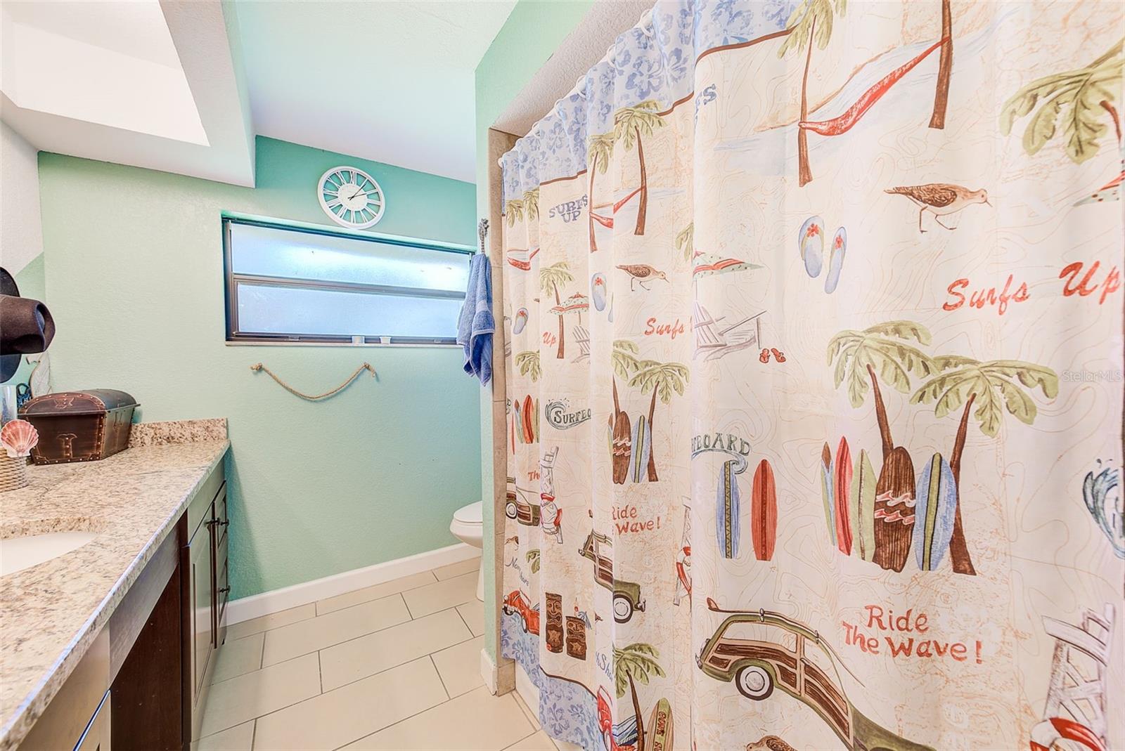 Listing photo id 24 for 3104 Hillside Lane