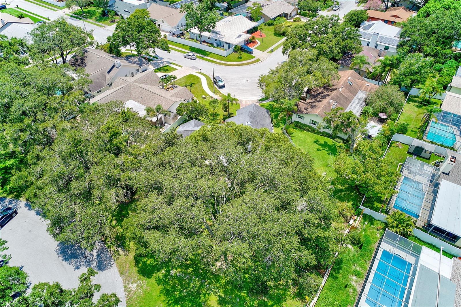 Listing photo id 50 for 3104 Hillside Lane