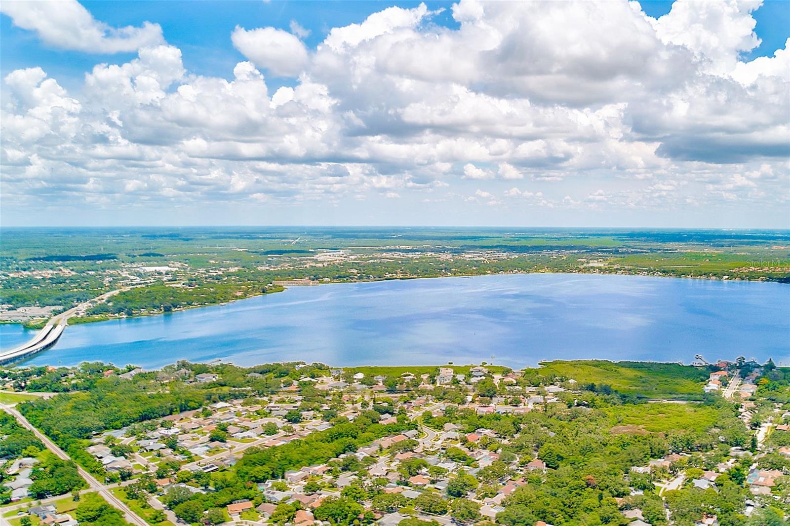 Listing photo id 52 for 3104 Hillside Lane