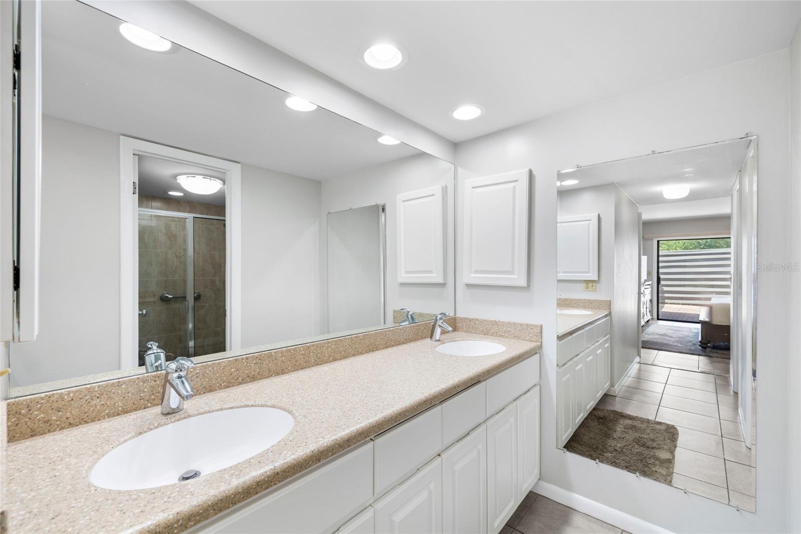 Image 20 of 41 For 4156 Northmeadow Circle