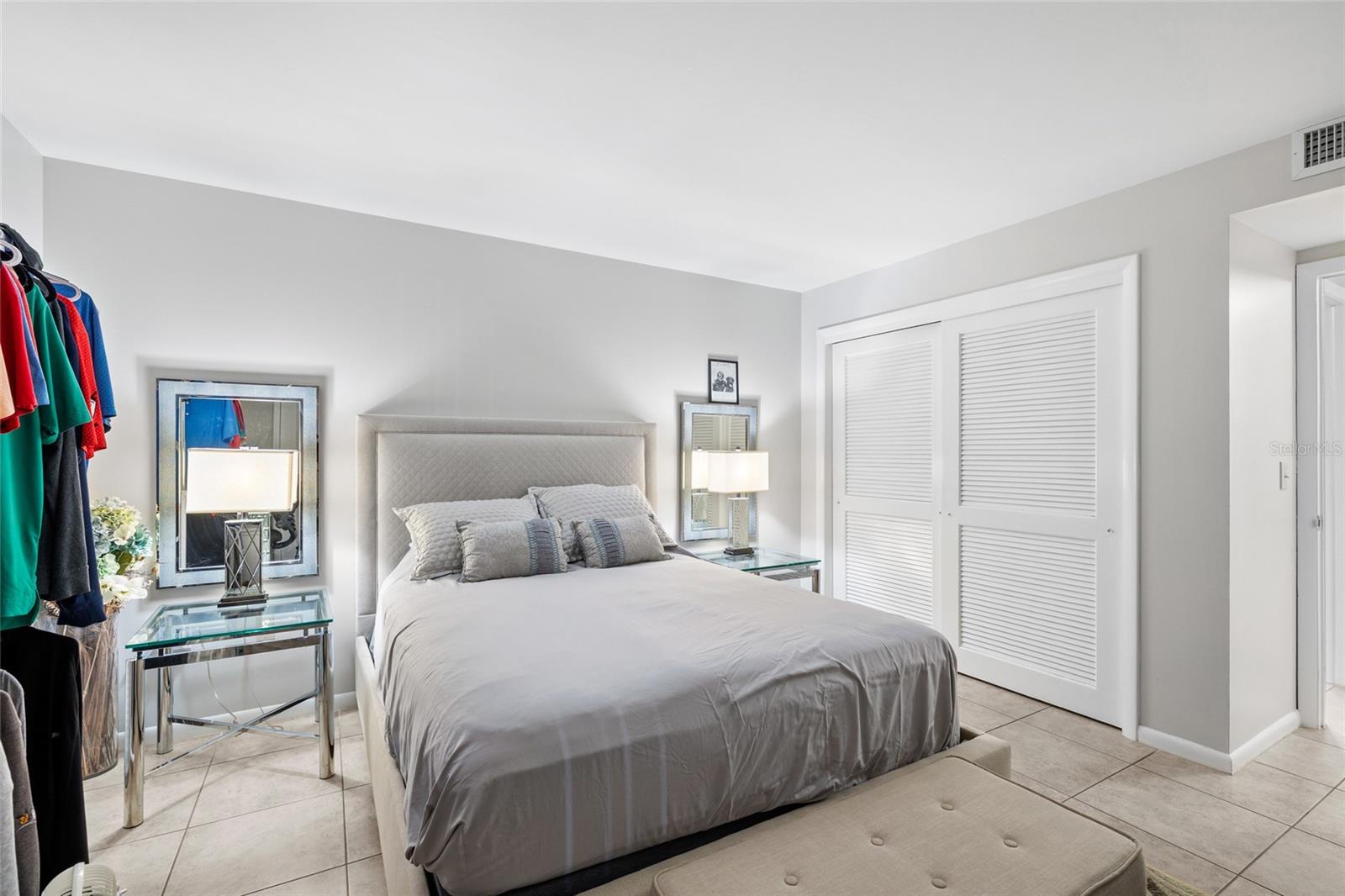 Image 22 of 41 For 4156 Northmeadow Circle