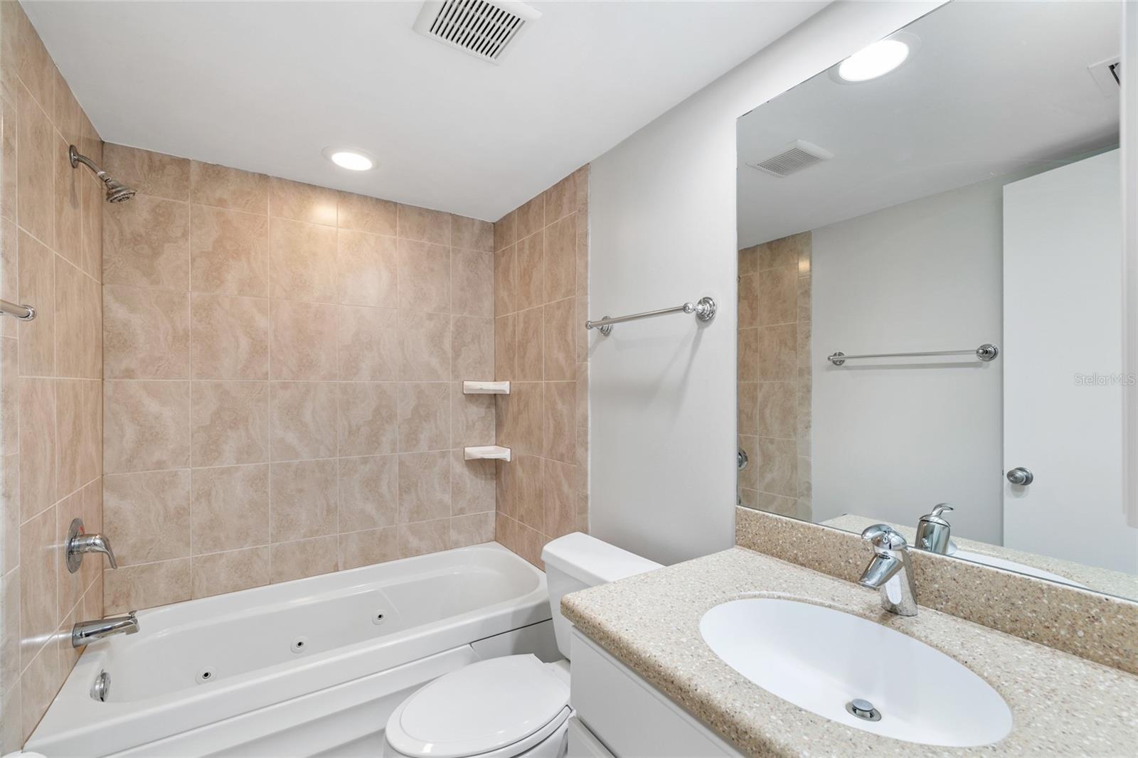 Image 23 of 41 For 4156 Northmeadow Circle