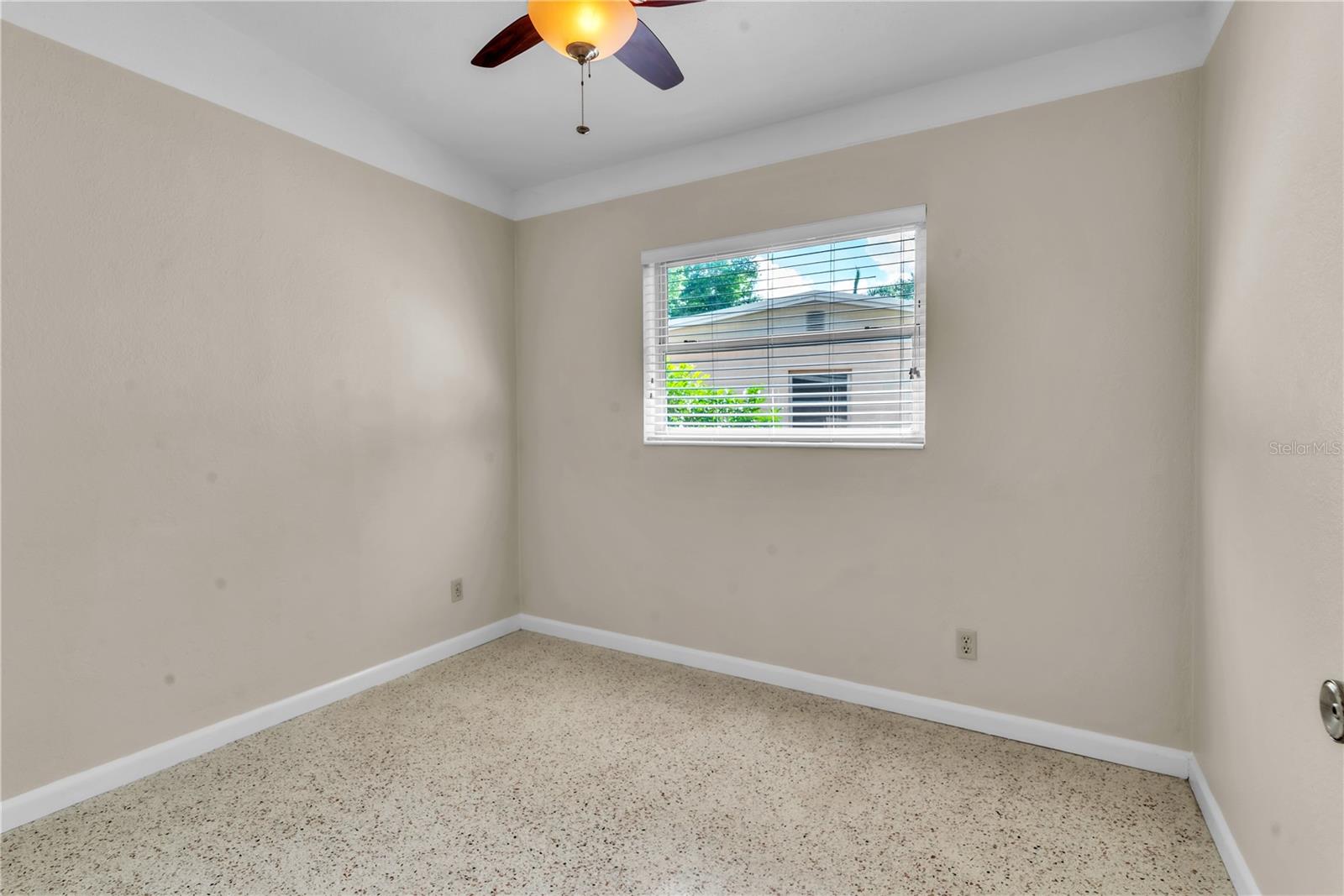 Image 17 of 28 For 6242 56th Avenue N