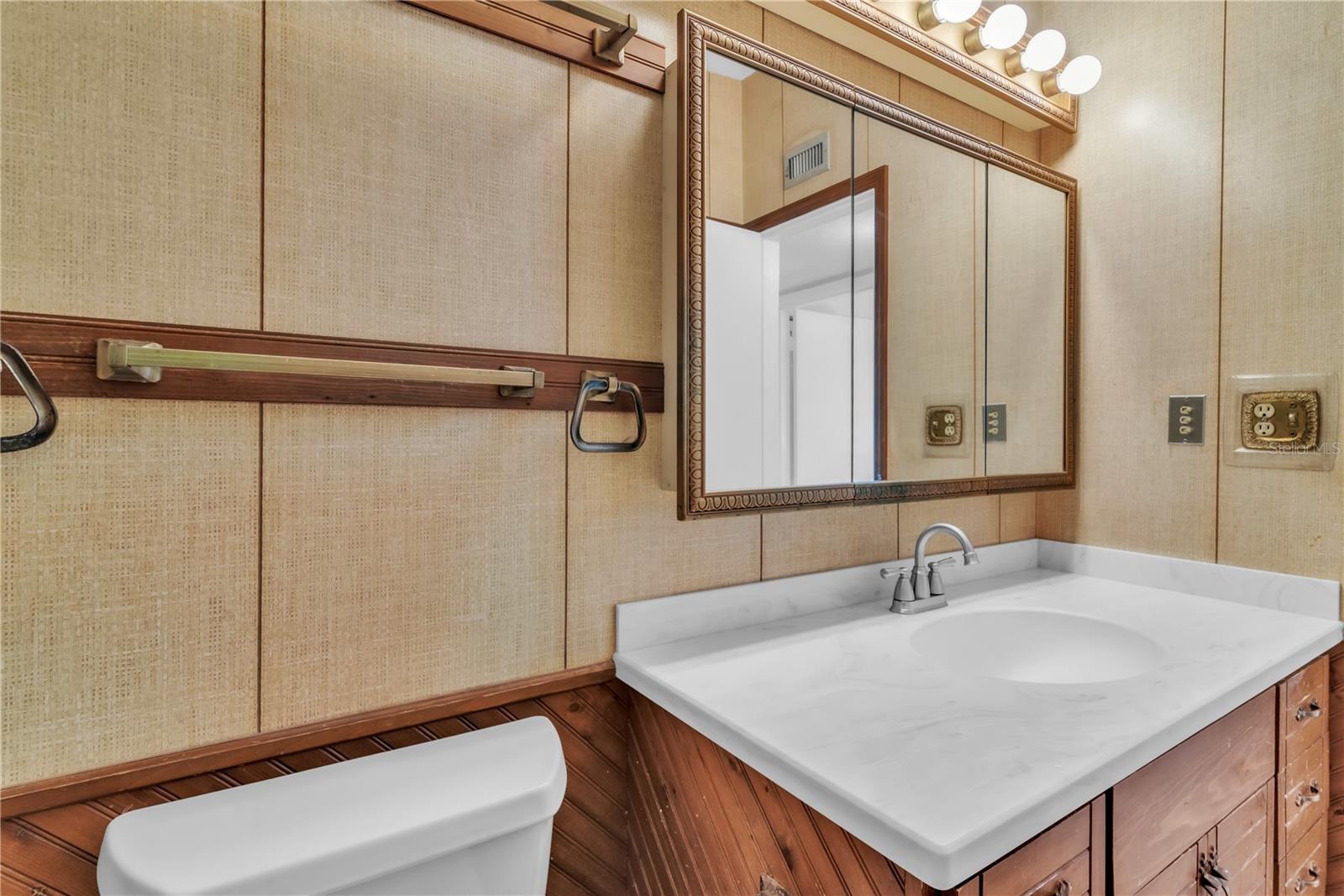 Image 21 of 28 For 6242 56th Avenue N