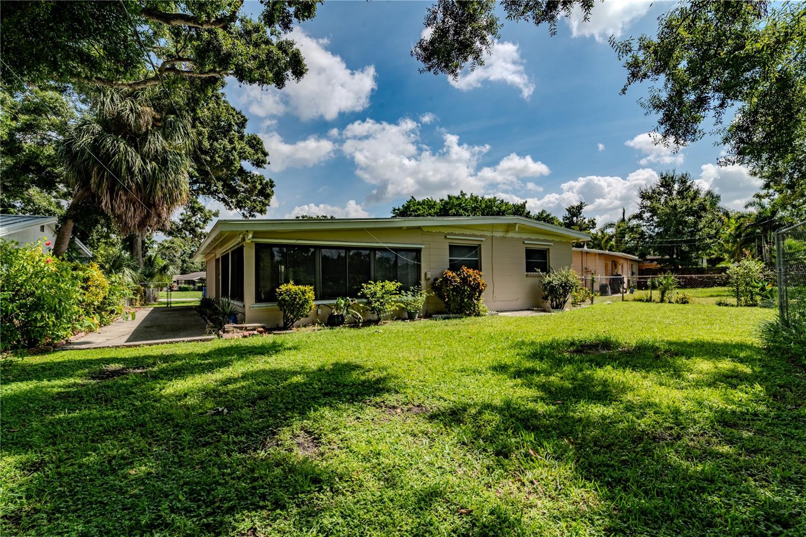 Image 23 of 28 For 6242 56th Avenue N