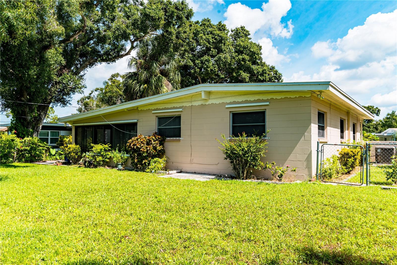 Image 26 of 28 For 6242 56th Avenue N