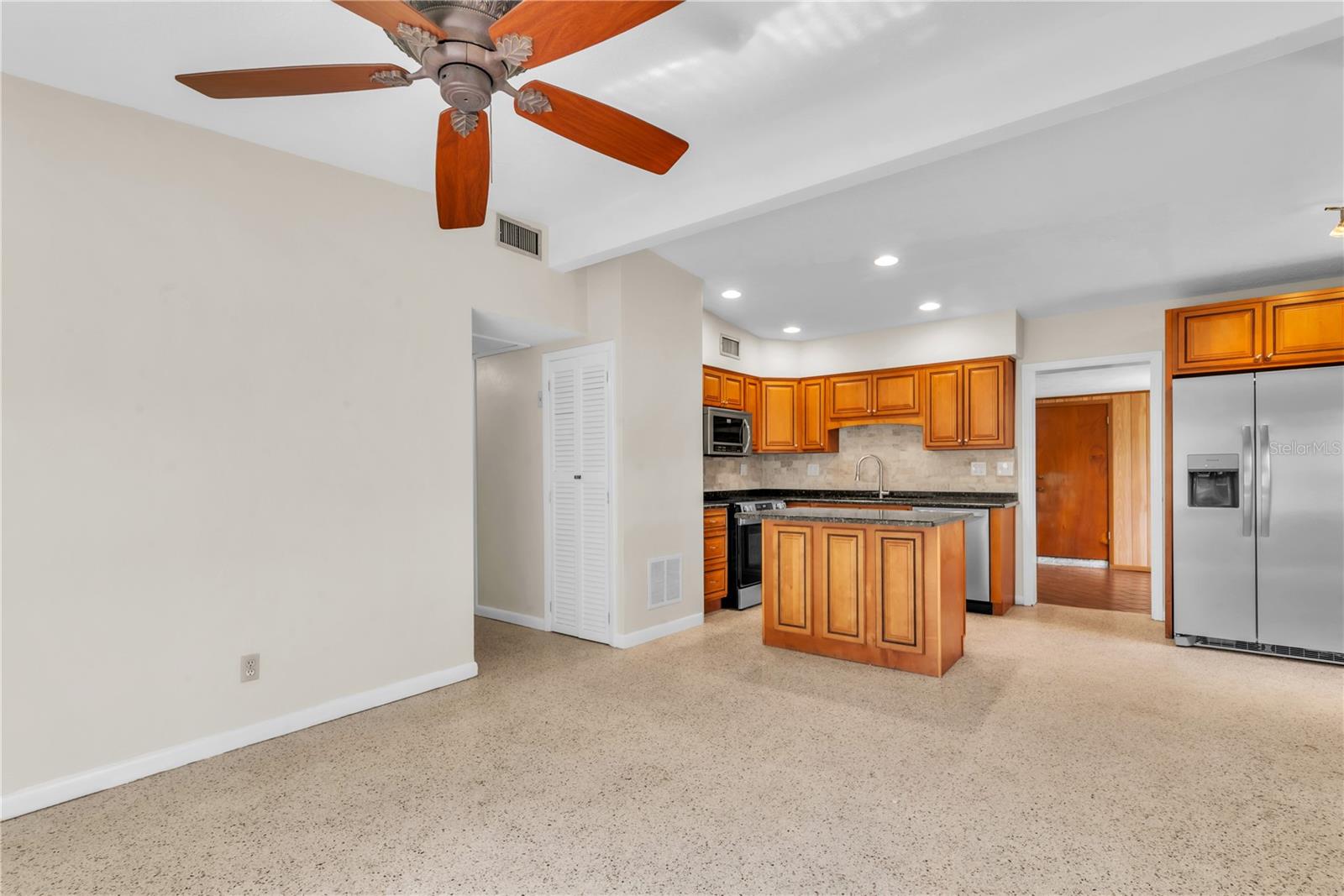 Image 5 of 28 For 6242 56th Avenue N